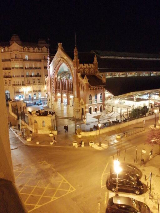 Suite De Lujo Frente Al Mercado Colon. Only Adults 瓦伦西亚 外观 照片